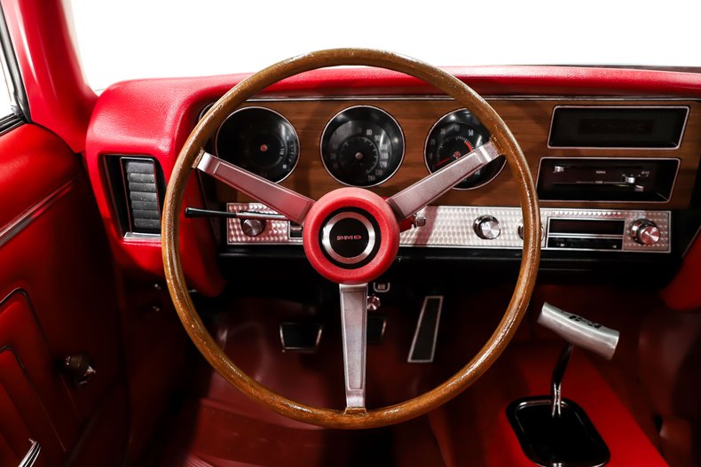 Pontiac-Gto-1970-Polar-White-Red-20