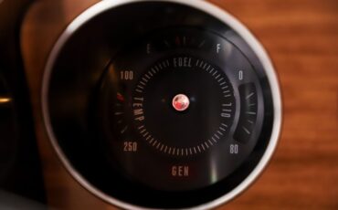 Pontiac-Gto-1970-Polar-White-Red-23