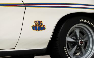 Pontiac-Gto-1970-Polar-White-Red-26