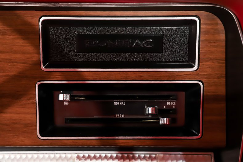 Pontiac-Gto-1970-Polar-White-Red-28