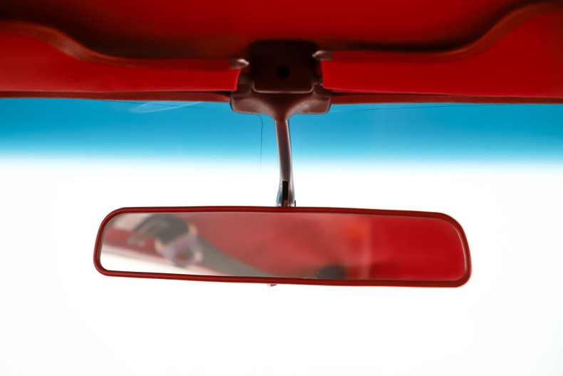 Pontiac-Gto-1970-Polar-White-Red-32