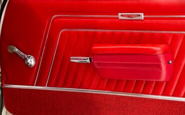 Pontiac-Gto-1970-Polar-White-Red-4