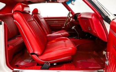 Pontiac-Gto-1970-Polar-White-Red-41