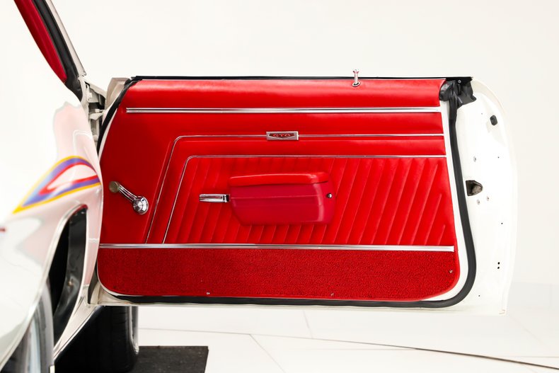 Pontiac-Gto-1970-Polar-White-Red-43