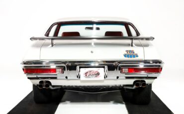 Pontiac-Gto-1970-Polar-White-Red-48