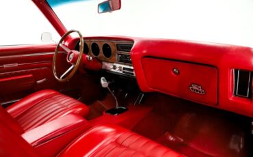 Pontiac-Gto-1970-Polar-White-Red-5