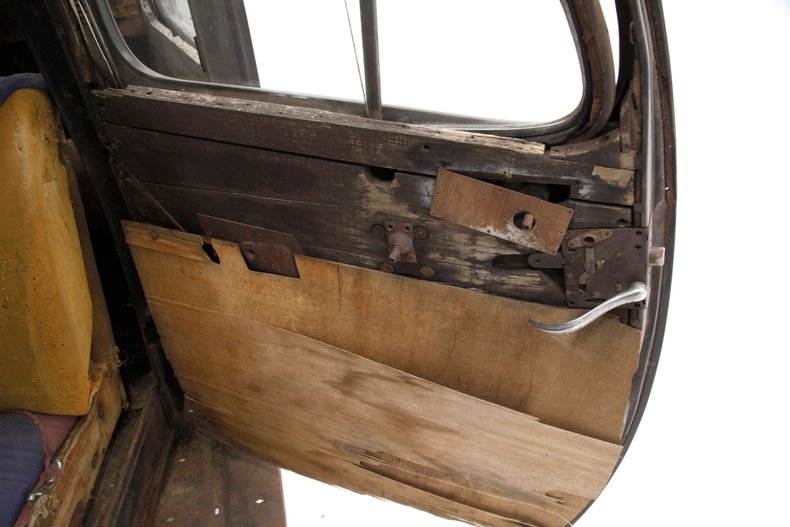 Pontiac-Other-1935-Black-Brown-34