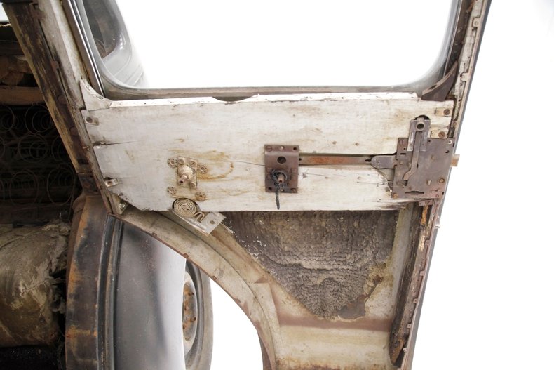 Pontiac-Other-1935-Black-Brown-41