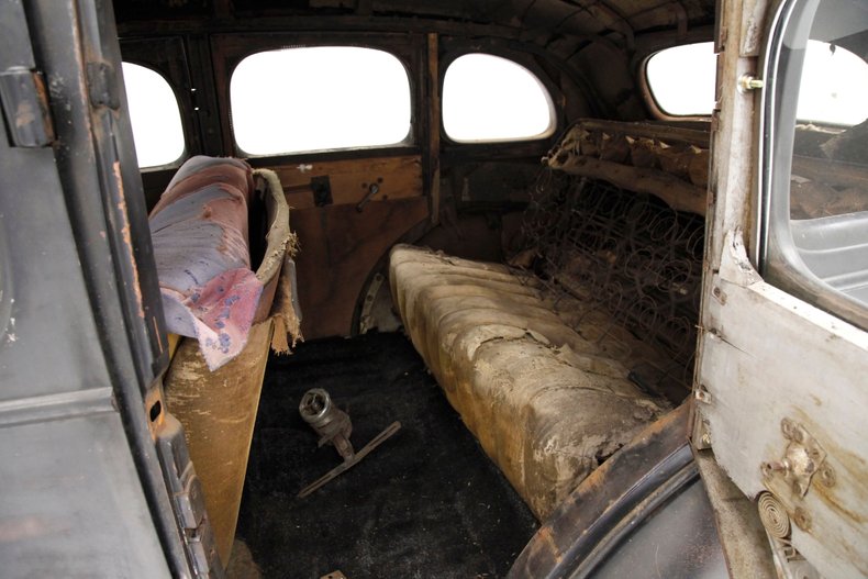 Pontiac-Other-1935-Black-Brown-46