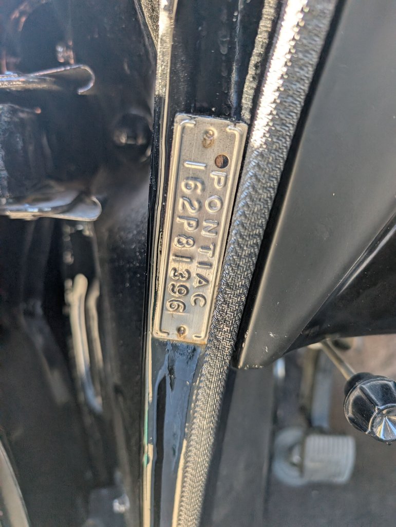 Pontiac-Tempest-1962-Black-Black-17