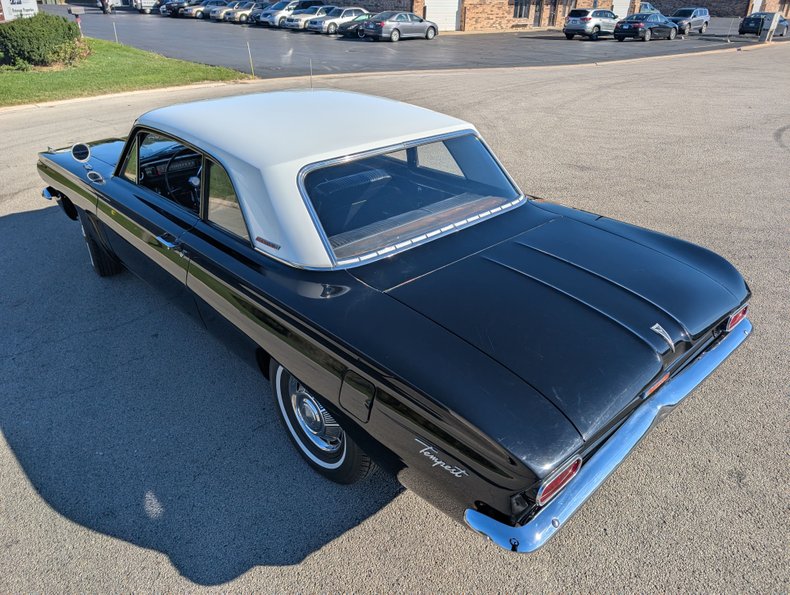 Pontiac-Tempest-1962-Black-Black-36