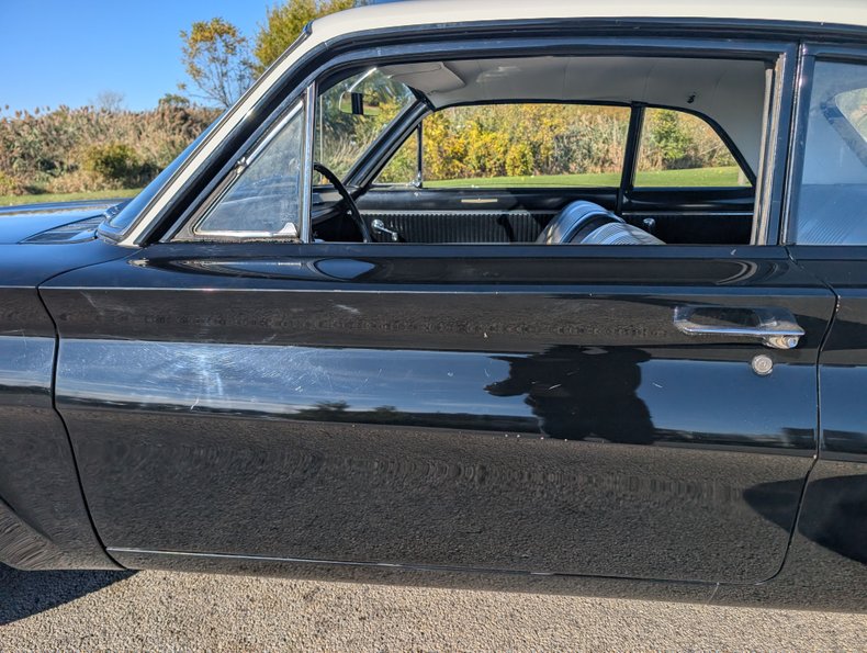 Pontiac-Tempest-1962-Black-Black-37