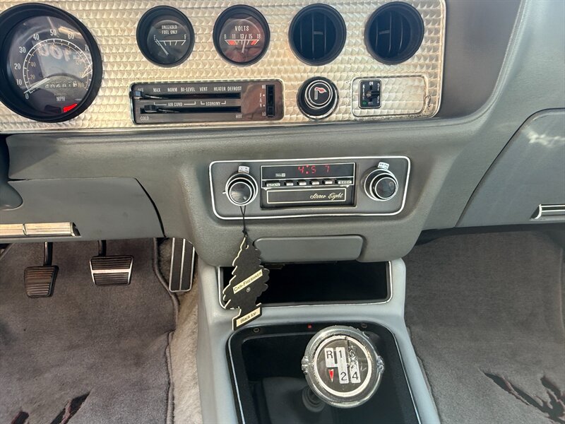 Pontiac-Trans-am-1979-Silver-23