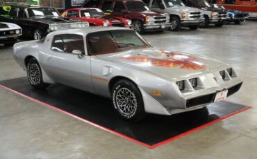 Pontiac-Trans-am-1979-Silver-Red-24