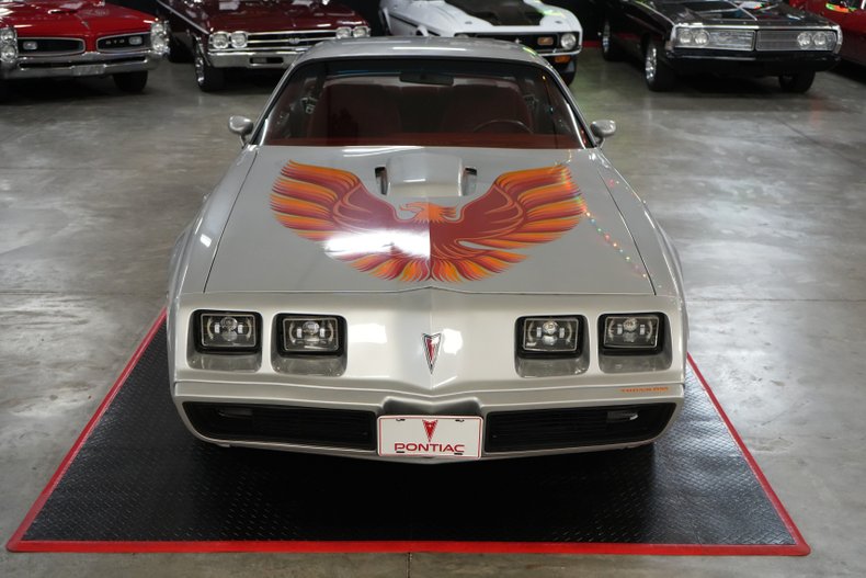 Pontiac-Trans-am-1979-Silver-Red-25