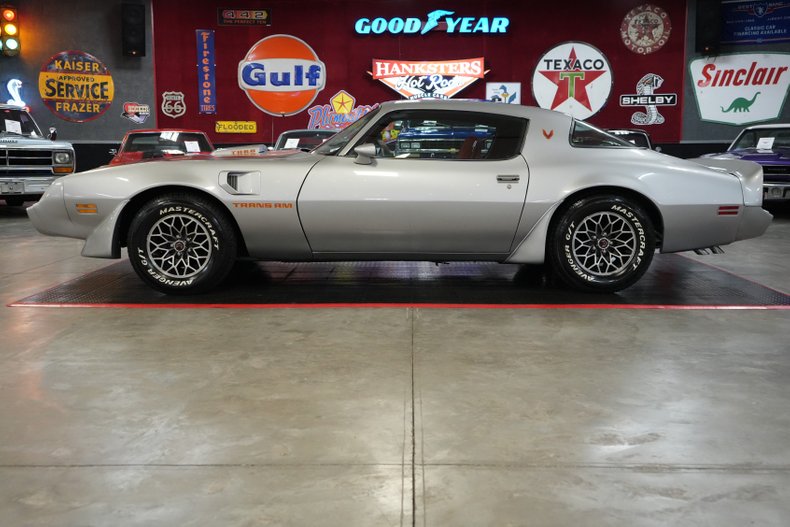 Pontiac-Trans-am-1979-Silver-Red-27