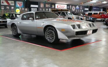 Pontiac-Trans-am-1979-Silver-Red-3