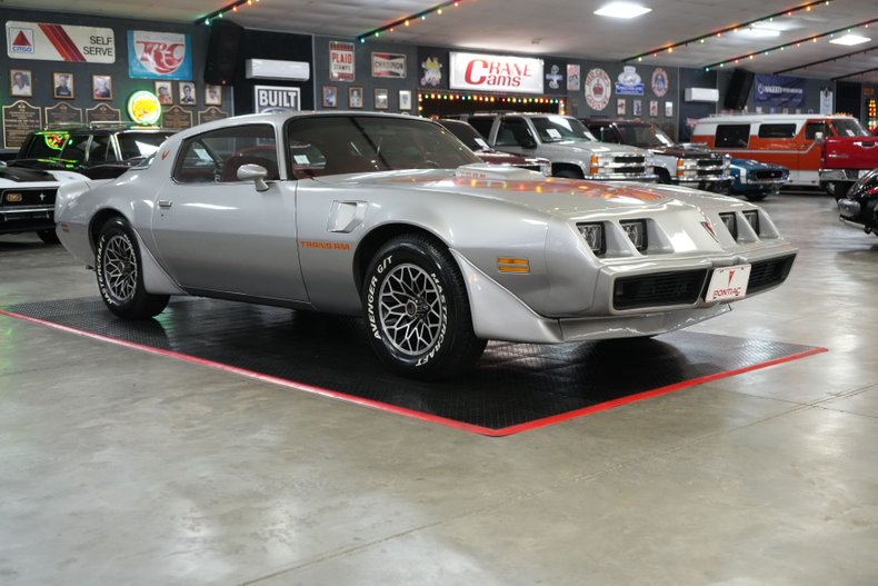 Pontiac-Trans-am-1979-Silver-Red-3