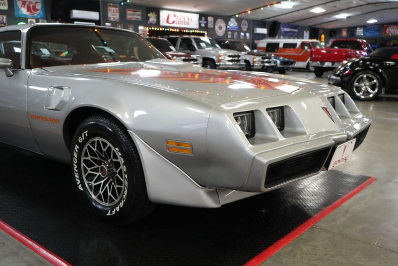 Pontiac-Trans-am-1979-Silver-Red-31