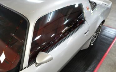 Pontiac-Trans-am-1979-Silver-Red-38