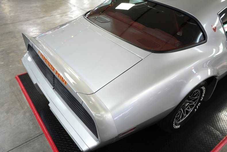 Pontiac-Trans-am-1979-Silver-Red-41