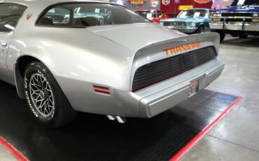 Pontiac-Trans-am-1979-Silver-Red-43