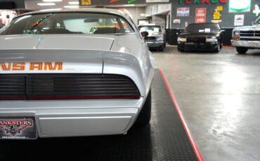 Pontiac-Trans-am-1979-Silver-Red-7