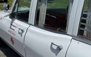 Pontiac-bonneville-1967-white-1