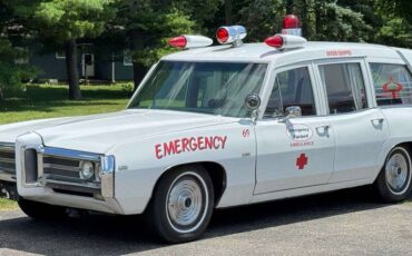 Pontiac-bonneville-1967-white-4