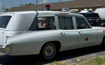 Pontiac-bonneville-1967-white-7