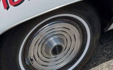 Pontiac-bonneville-1967-white-9