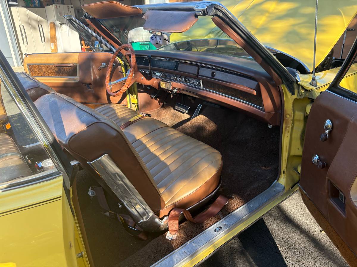 Pontiac-bonneville-contvertible-1968-yellow-9