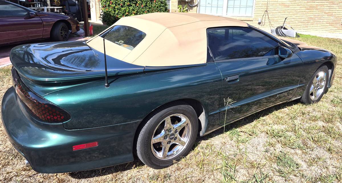 Pontiac-firebird-trans-am-1996-green-5
