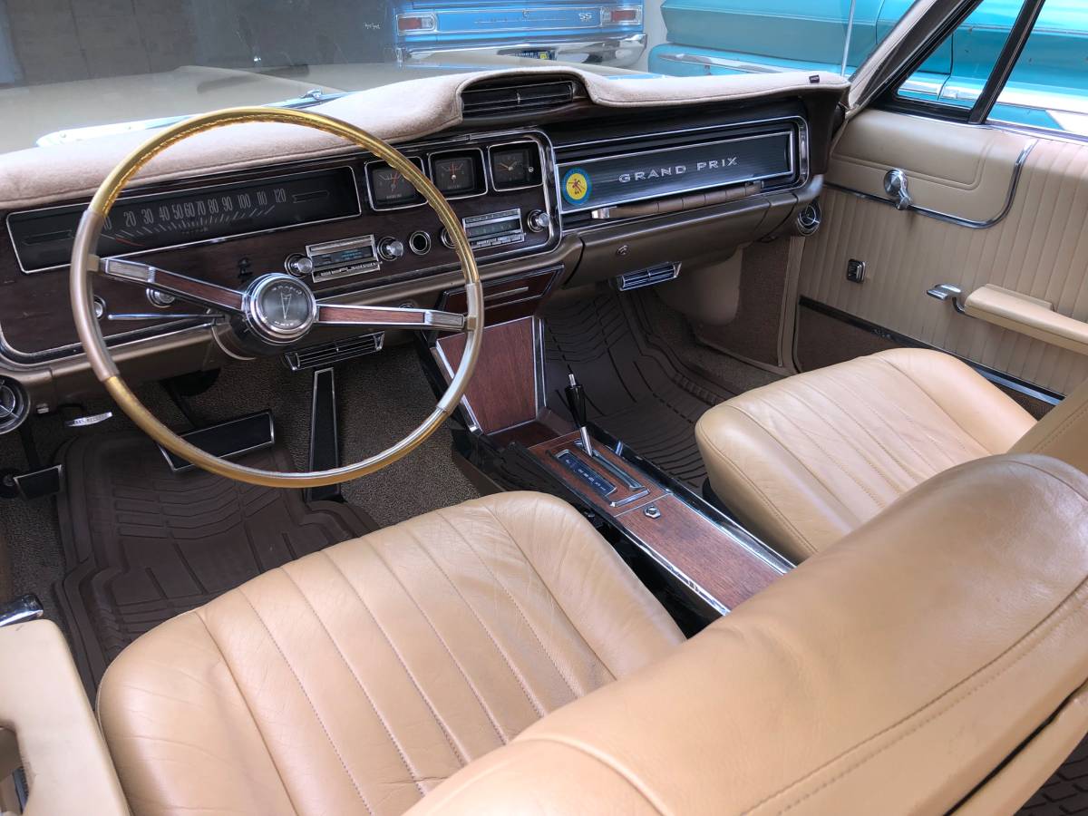 Pontiac-grand-prix-1966-1
