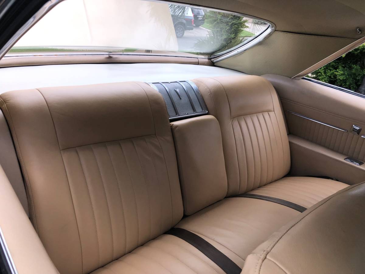 Pontiac-grand-prix-1966-2