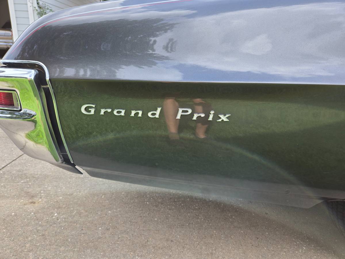 Pontiac-grand-prix-1968-grey-4