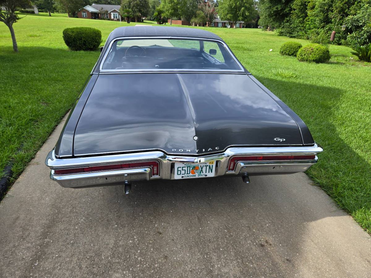 Pontiac-grand-prix-1968-grey