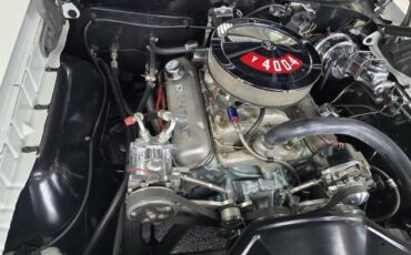 Pontiac-gto-1970-white-3