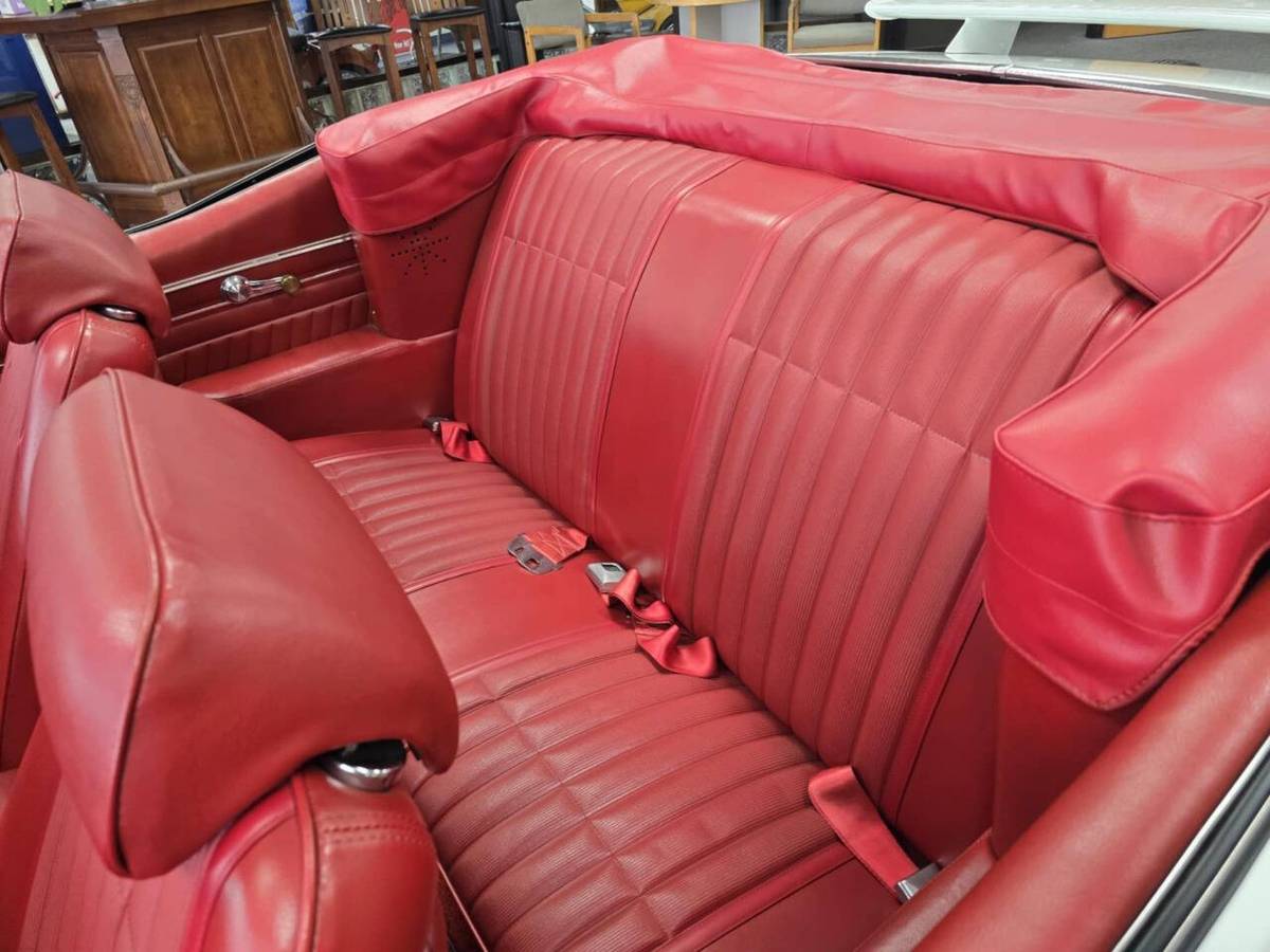 Pontiac-gto-1970-white-5