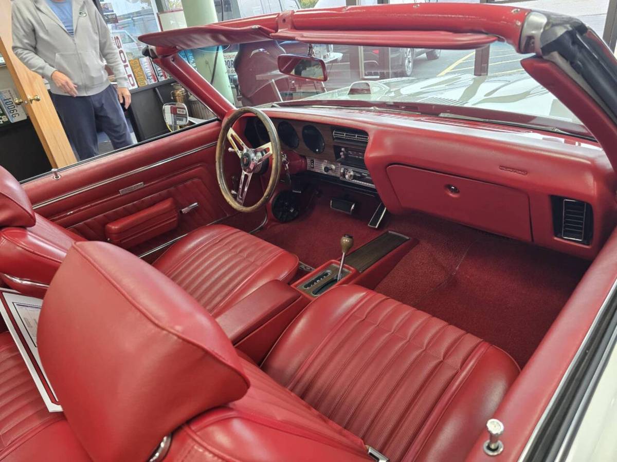 Pontiac-gto-1970-white-7