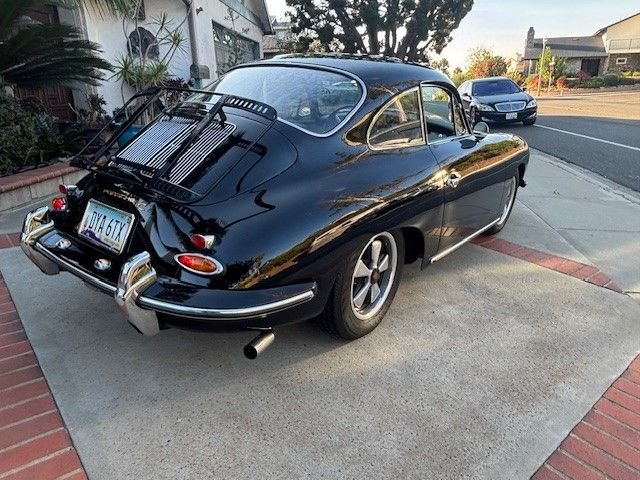 Porsche-356c-1965-Black-Black-and-Tan-10