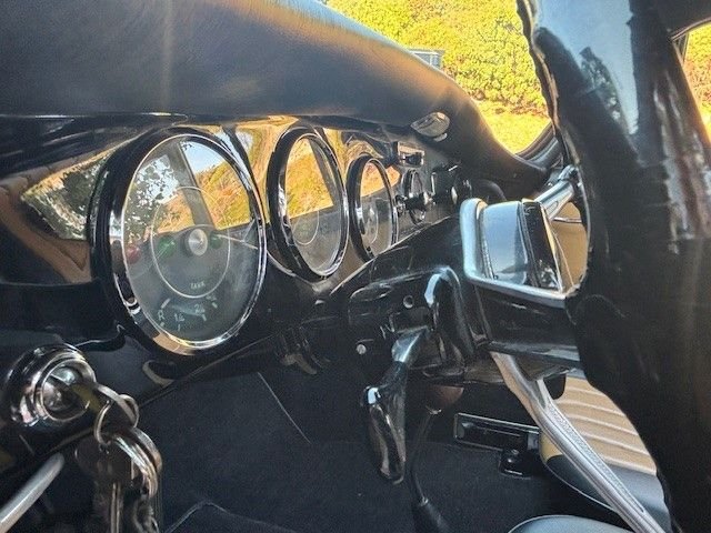 Porsche-356c-1965-Black-Black-and-Tan-16