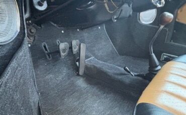 Porsche-356c-1965-Black-Black-and-Tan-17