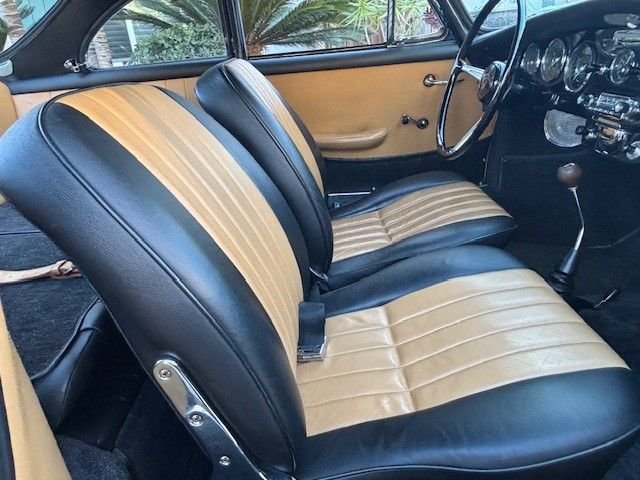 Porsche-356c-1965-Black-Black-and-Tan-18