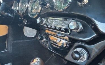 Porsche-356c-1965-Black-Black-and-Tan-20