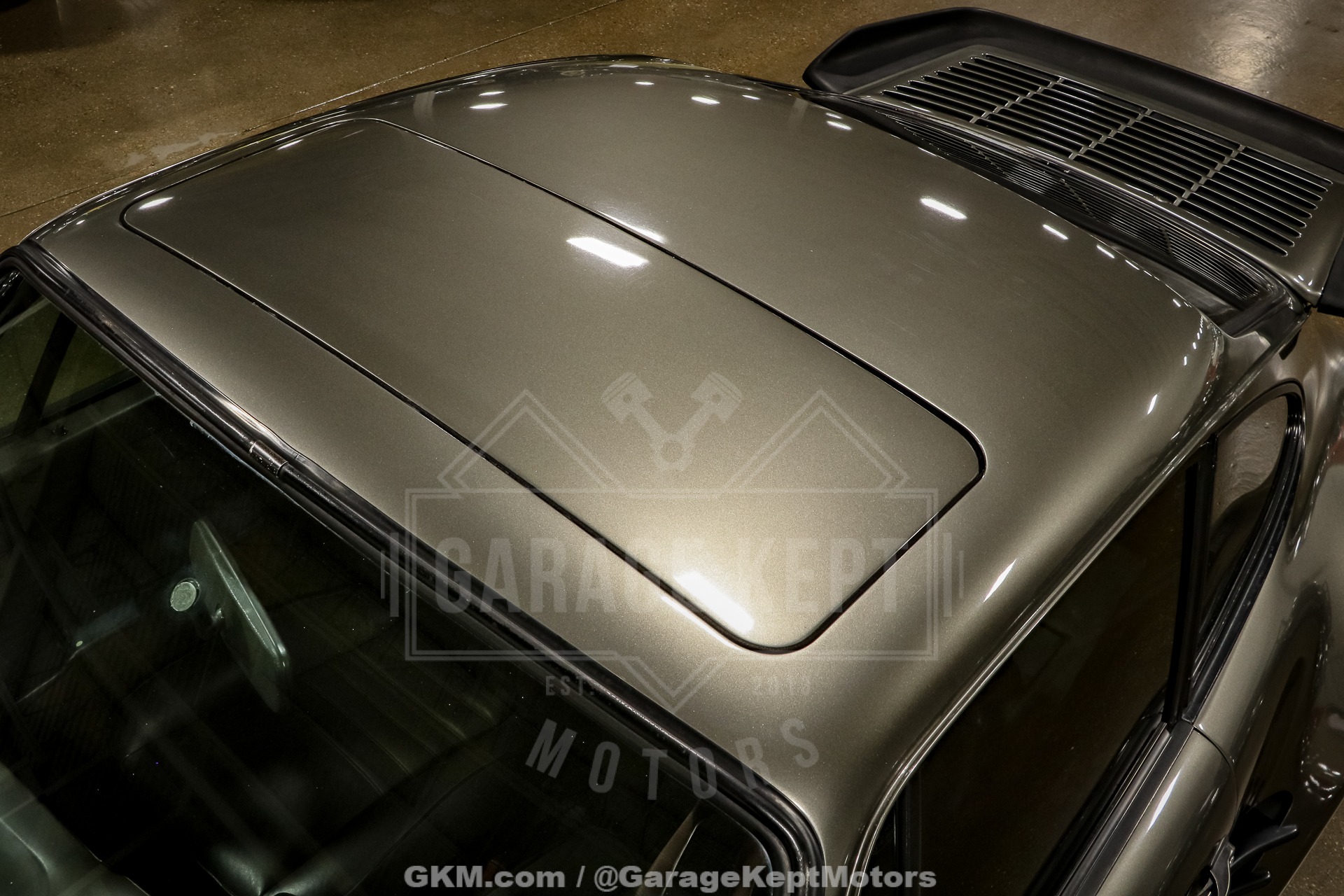 Porsche-911-1983-Gray-Brown-15