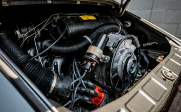 Porsche-911-1983-Gray-Brown-23