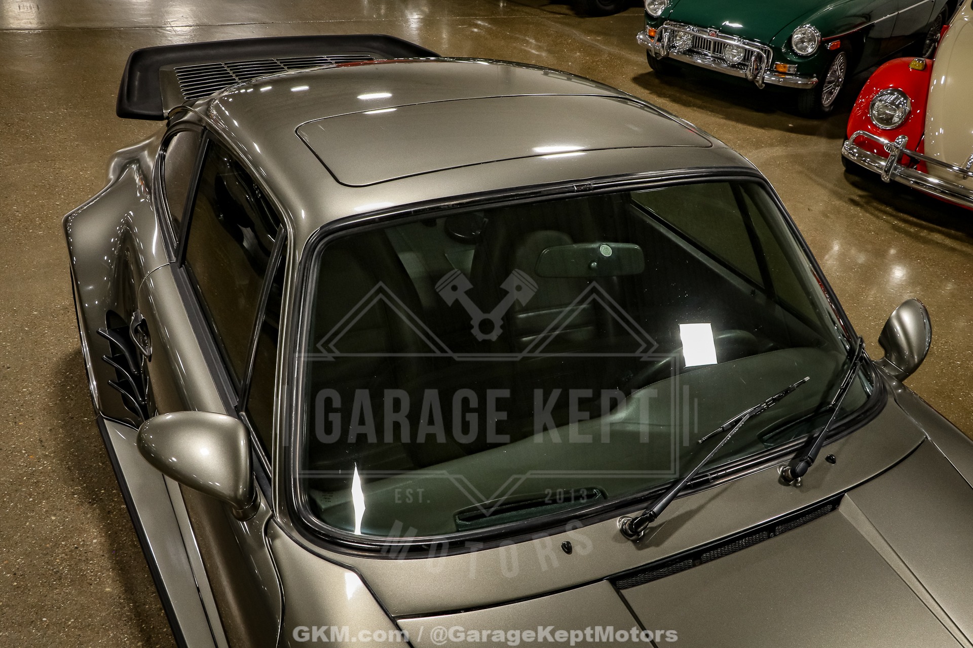 Porsche-911-1983-Gray-Brown-5