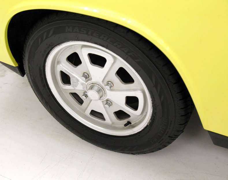 Porsche-914-1973-Saturn-Yellow-Black-10
