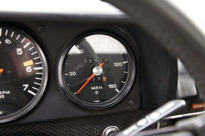 Porsche-914-1973-Saturn-Yellow-Black-38